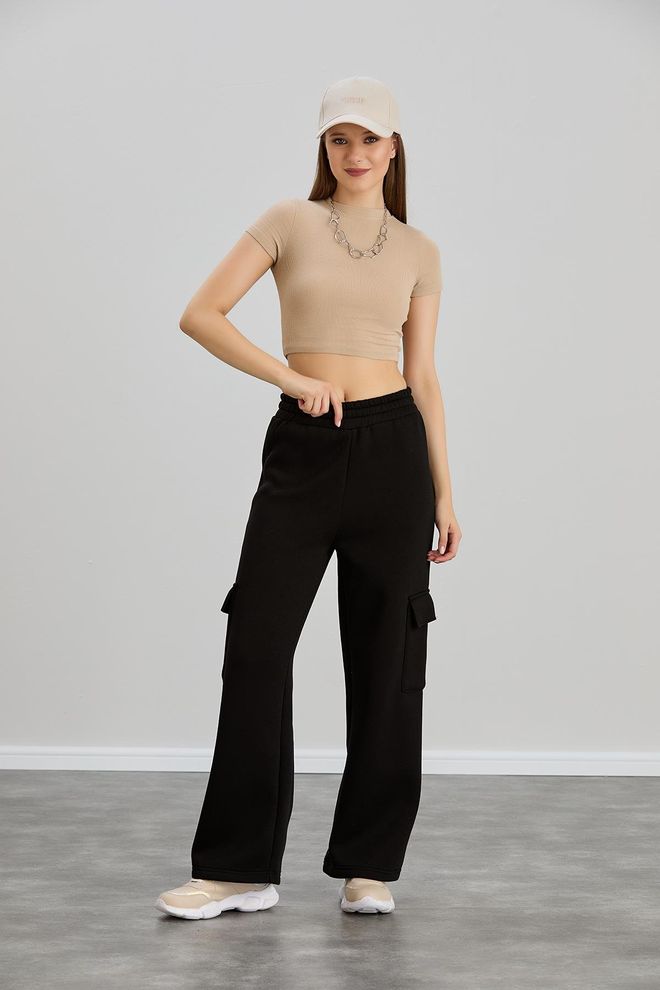 Sortie Collection Jogginghose Mit Weitem Bein Und Cargotasche In Schwarz Großhandelskleidung Lässig