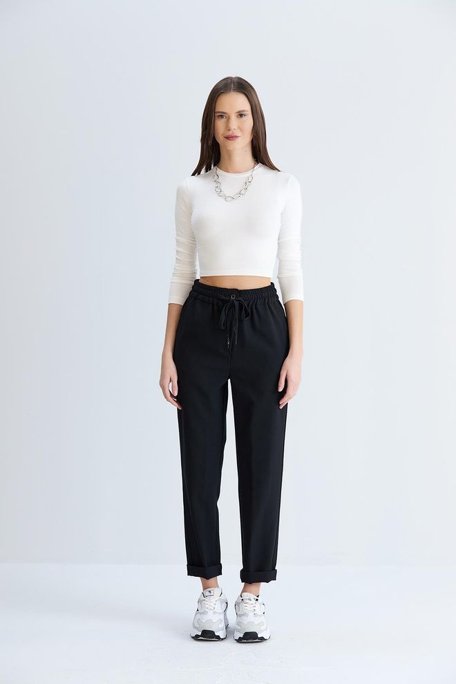 Sortie Collection Neva Model Hlače Crne Veleprodaja odjeće Ležerni