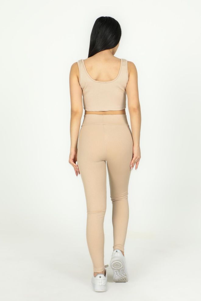 Sortie Collection Бежови Спортни Клинове За Ежедневна Употреба С Висока Талия И Тесен Крачол Дрехи на едро Пролет