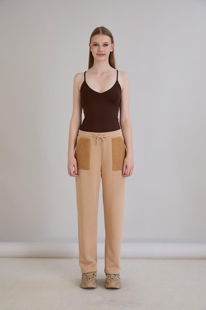 Sortie Collection Beige Lässige Sport Streetwear Jogginghose Großhandelskleidung Lässig