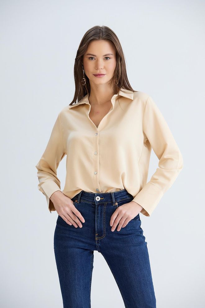 Sortie Collection Chemise Beige Décontractée Élégante À Boutons Vêtements en gros Décontracté