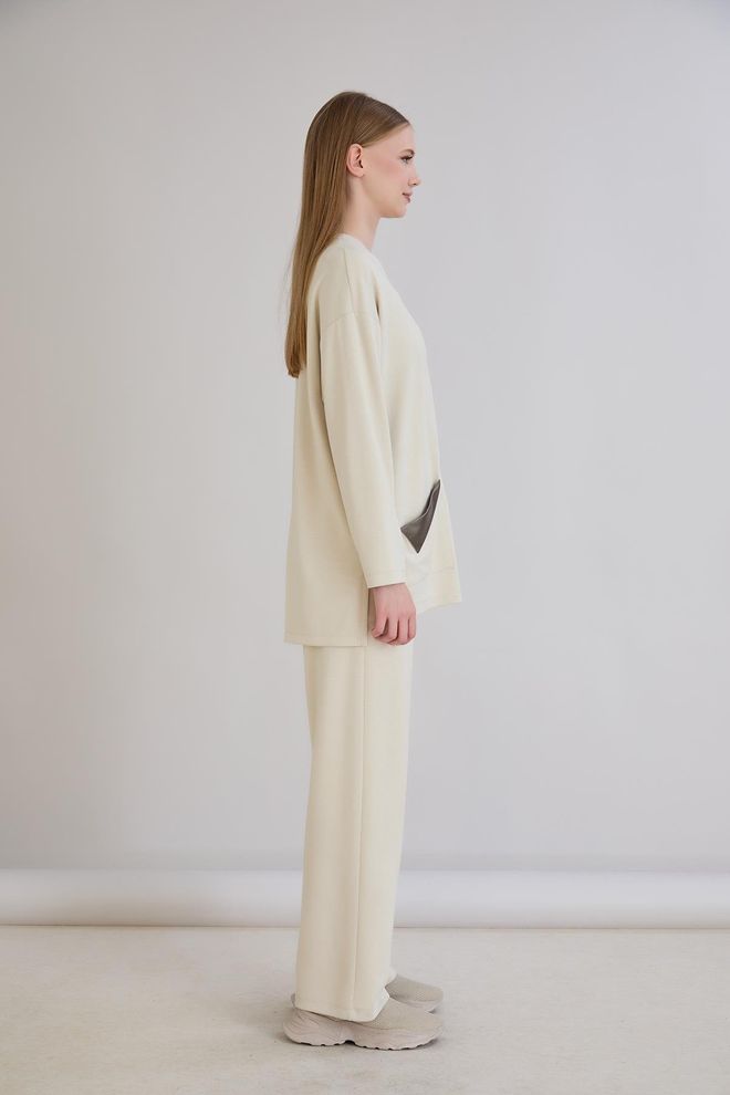 Sortie Collection Tunica Beige Oversize Casual Con Scollo Rotondo Abbigliamento all'ingrosso Casuale