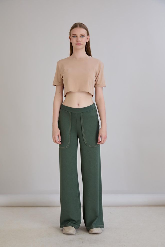 Sortie Collection Green Sweatpants Jogger With Wide Leg And Patch Pocket Wholesale Clothing Spring