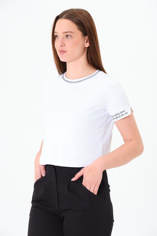 Sortie Collection White Casual Regular Fit Letter Print Tshirt Wholesale Clothing 1