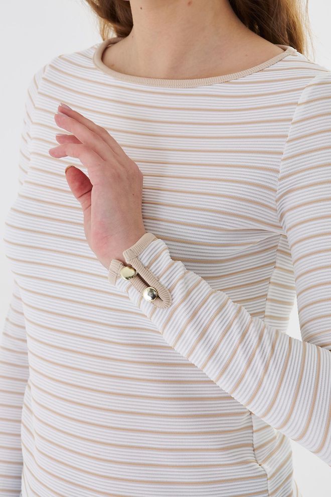 Sortie Collection Beżowa Prążkowana Bluzka Slim Fit Z Długim Rękawem Hurtowa sprzedaż odzieży Praca