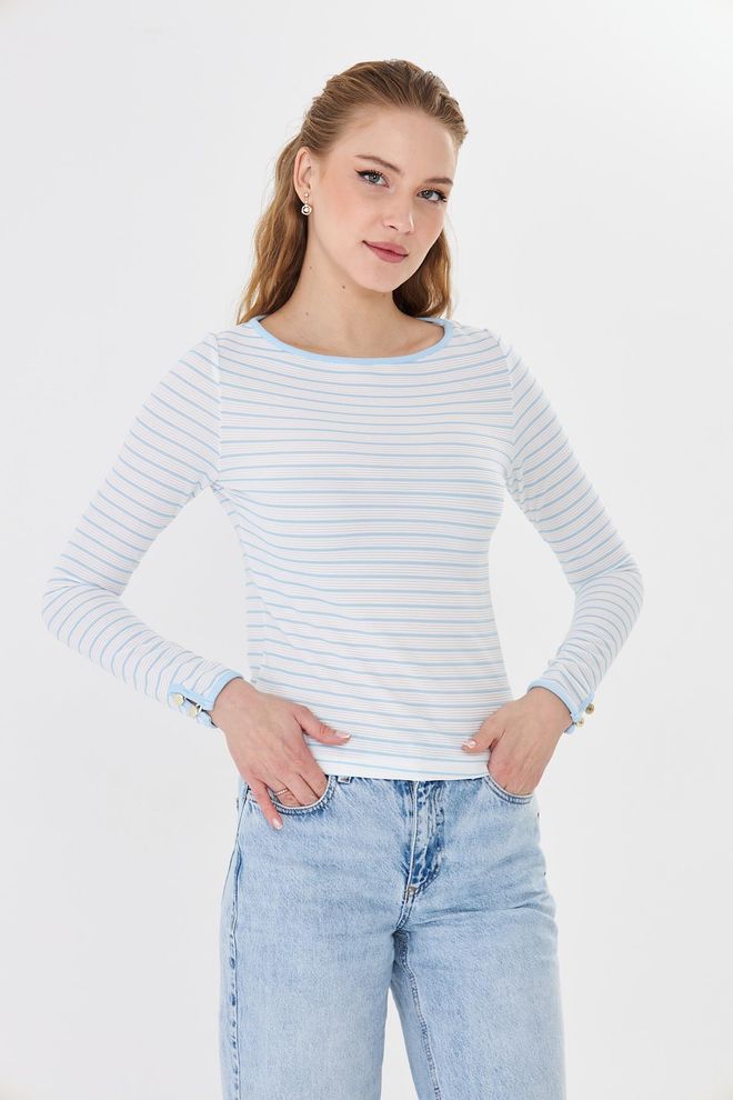 Sortie Collection Biała Prążkowana Dopasowana Bluzka Z Dekoltem W Łódkę Hurtowa sprzedaż odzieży 5