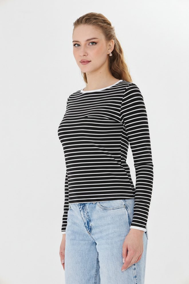 Sortie Collection Black Striped Crew Neck Casual Blouse Wholesale Clothing Streetwear