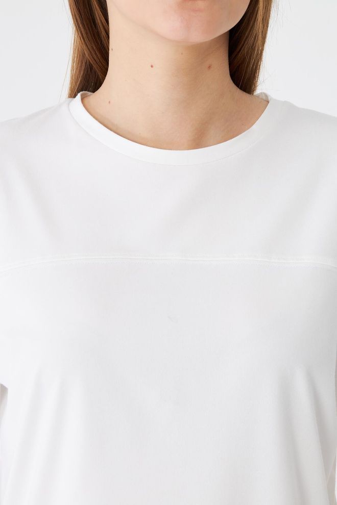 Sortie Collection Maglietta Bianca Casual Vestibilità Oversize Abbigliamento all'ingrosso Da cocktail