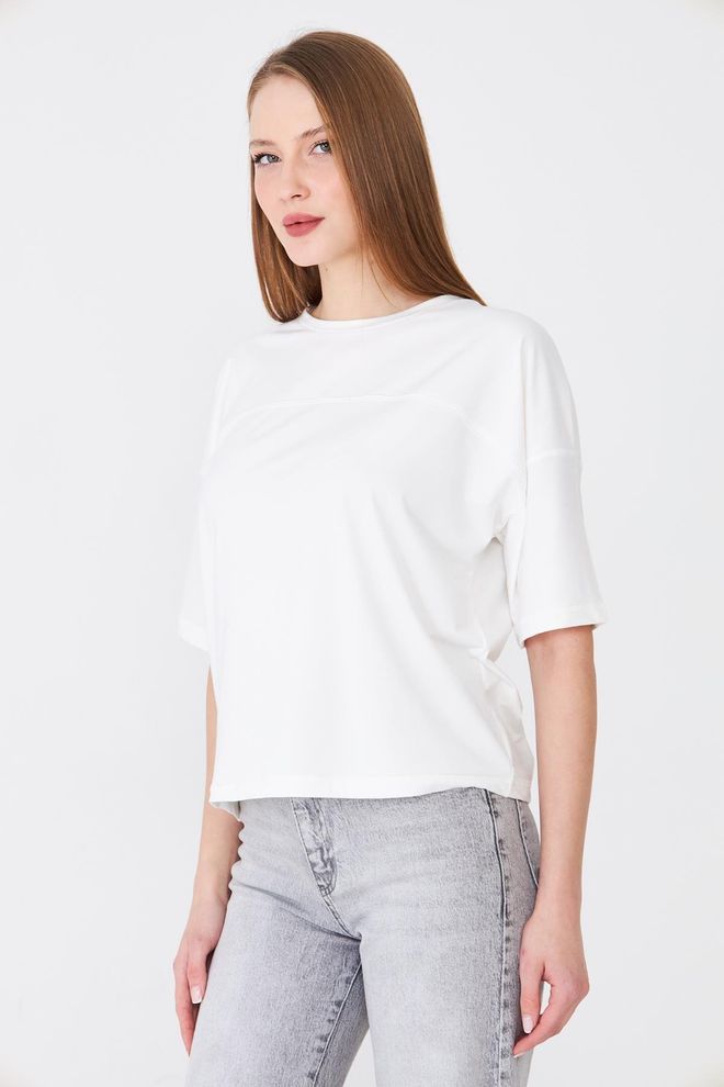 Sortie Collection Maglietta Bianca Casual Vestibilità Oversize Abbigliamento all'ingrosso Lavoro