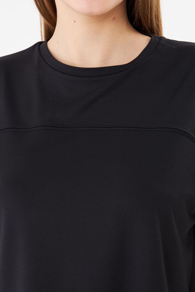 Sortie Collection Nero Casual Vestibilità Oversize Maglietta Abbigliamento all'ingrosso Da spiaggia