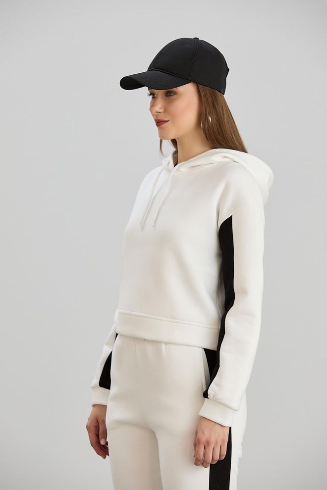 Sortie Collection White Casual Sport Streetwear Set Wholesale Clothing Sport