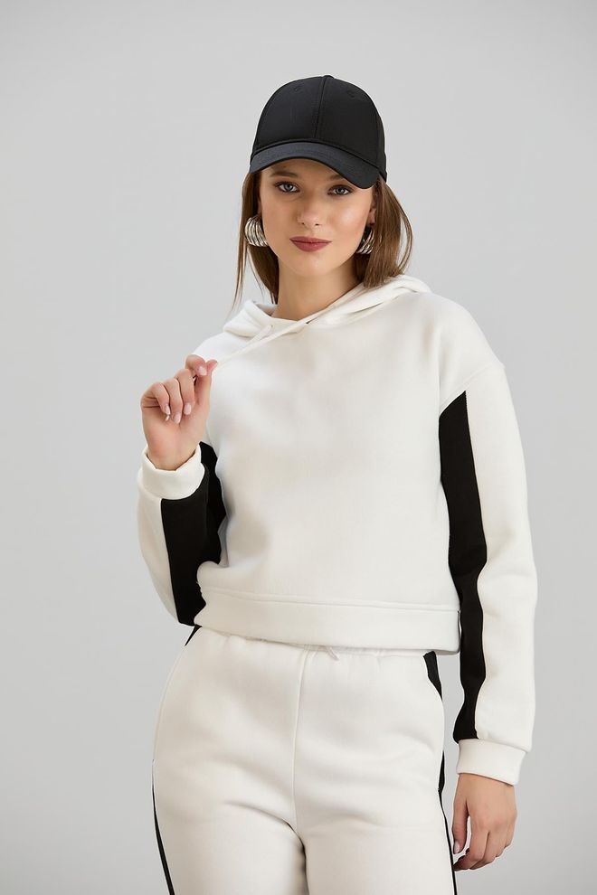 Sortie Collection White Casual Sport Streetwear Set Wholesale Clothing 5