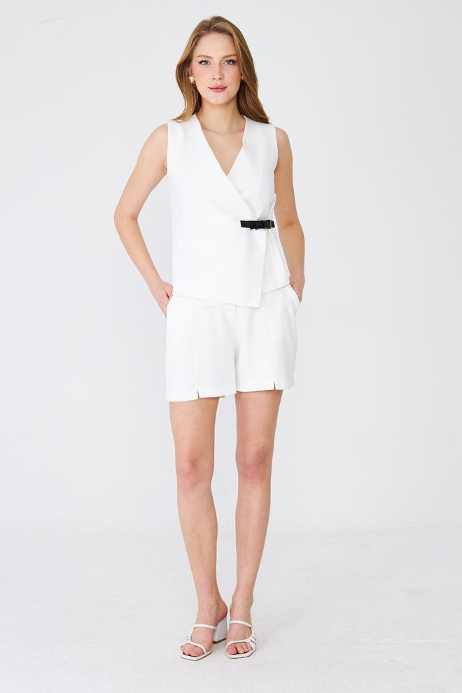 Sortie Collection White Bermuda Shorts With High Waist And Buckle Wholesale Clothing 1