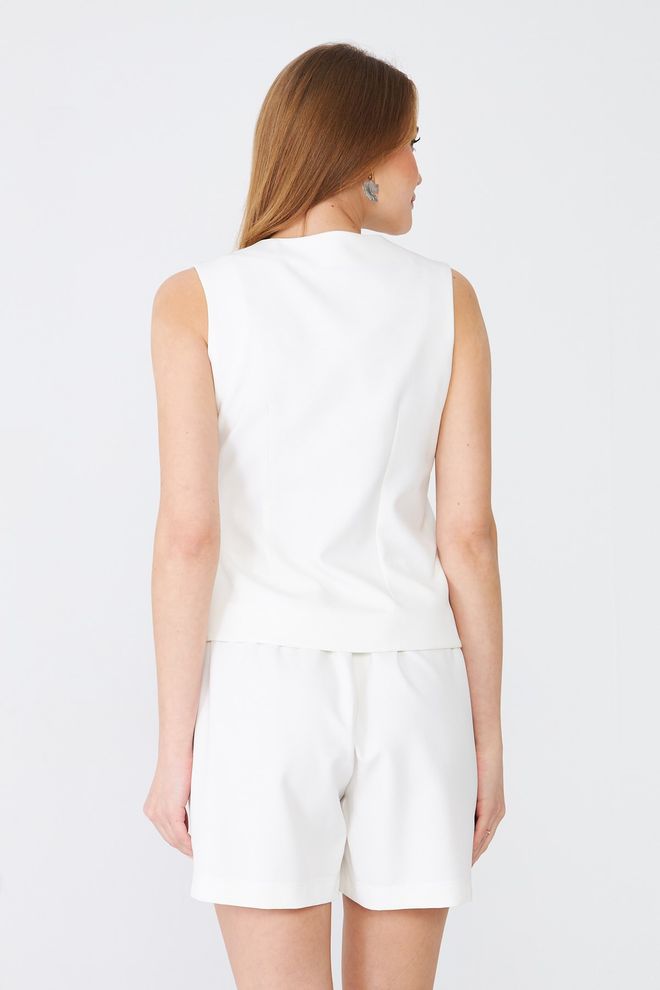 Sortie Collection White Bermuda Shorts With High Waist And Buckle Wholesale Clothing Work