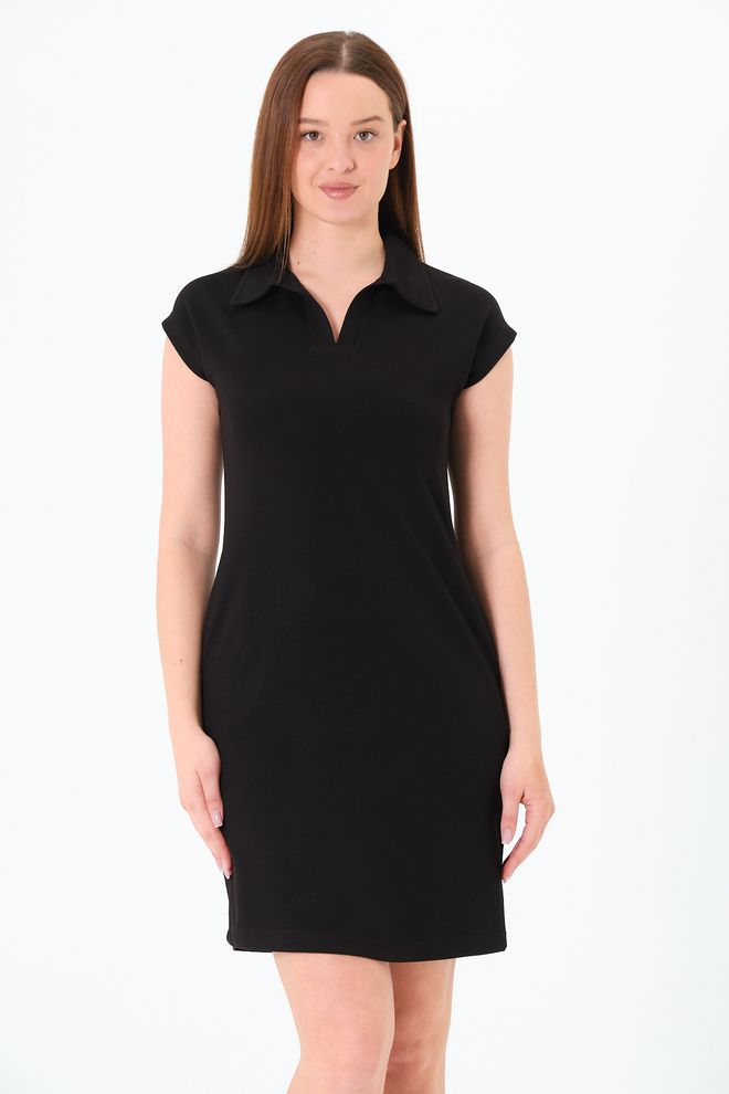 Sortie Collection Robe Droite Noire Avec Encolure Échancrée Et Manches Mancherons Vêtements en gros Décontracté
