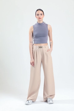 Un mannequin de vêtements en gros porte SLA10001 - CHAIN DETAIL PALAZZO PANTS, Pantalon en gros de Slash en provenance de Turquie