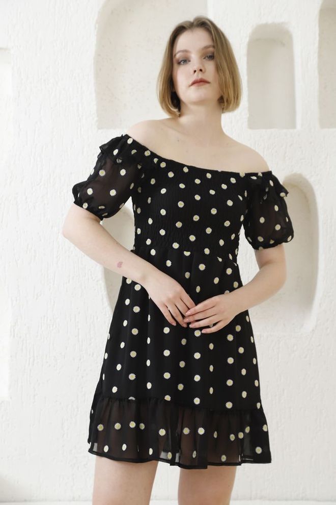 Topshow Vestido Estampado Margarida Preto Roupas por atacado Casual