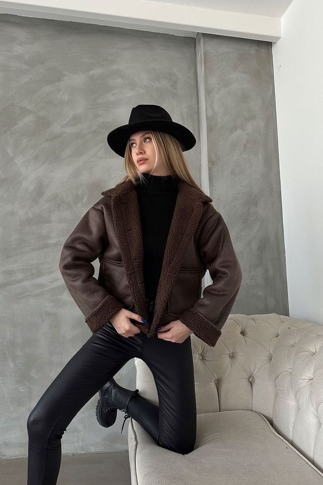 Topshow Nubuck bontjas met kraag Bruin Groothandel Kleding Casual