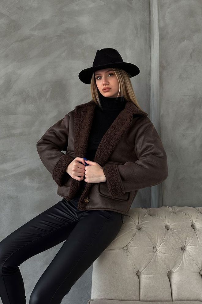 Topshow Futro z nubuku i kołnierzem Brązowe Hurtowa sprzedaż odzieży Zamsz