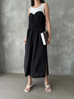 Hurtowa modelka nosi top10804-black-dress, turecka hurtownia Sukienka firmy Topshow