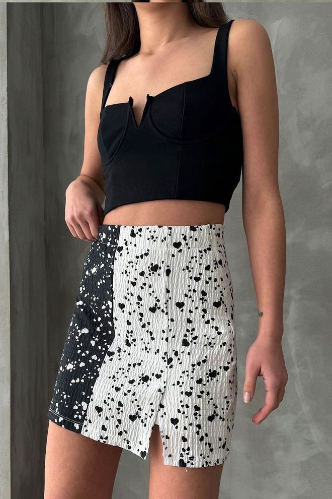 Topshow Black And White Heart Patterned Above Knee Skirt Wholesale Clothing Sexy