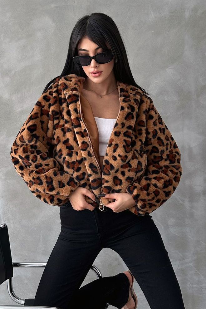 Topshow Camel Leopard Patterned Coat Wholesale Clothing Polyester