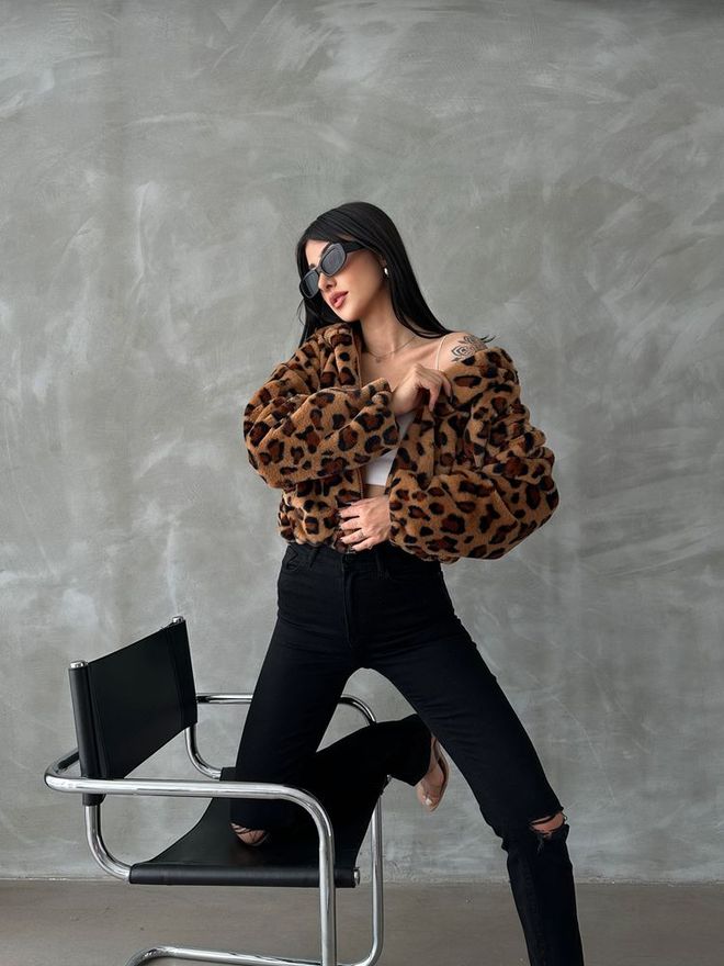 Topshow Camel Leopard Patterned Coat Wholesale Clothing 2