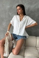 A wholesale clothing model wears top11175-cream-shirt-with-lace-detail-on-the-back, Turkish wholesale  of 
