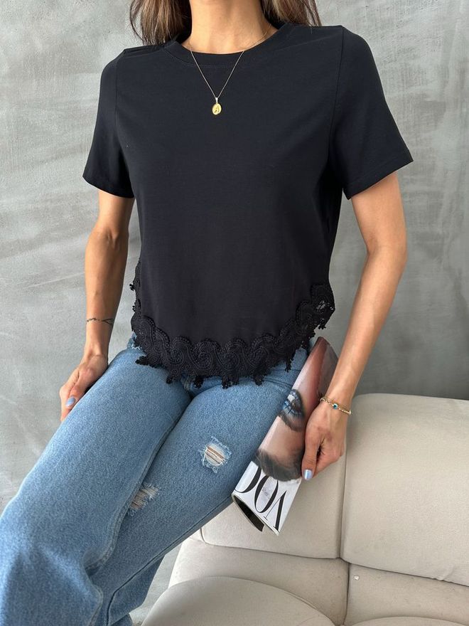 Topshow T shirt Noir Avec Détails En Dentelle D 2702 Vêtements en gros 4