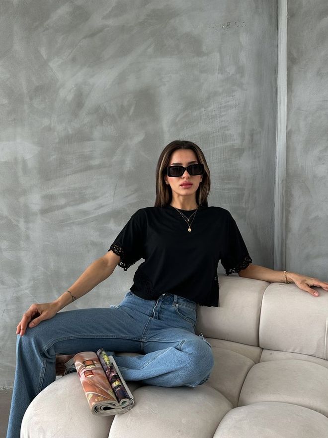 Topshow T shirt Con Dettagli In Pizzo Nero Abbigliamento all'ingrosso Primavera