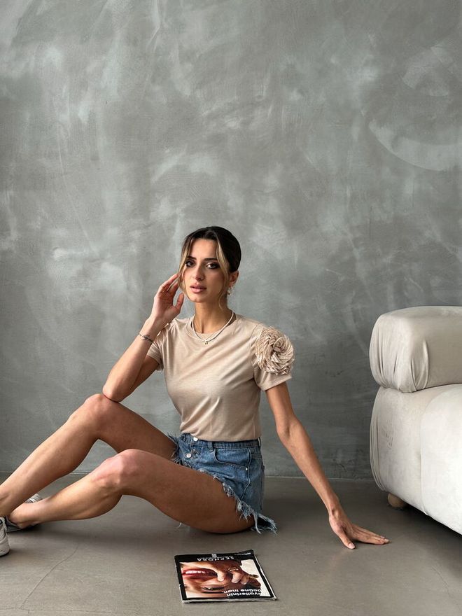 Topshow Omuzları Güllü Tişort Taş Toptan Giyim Gündelik