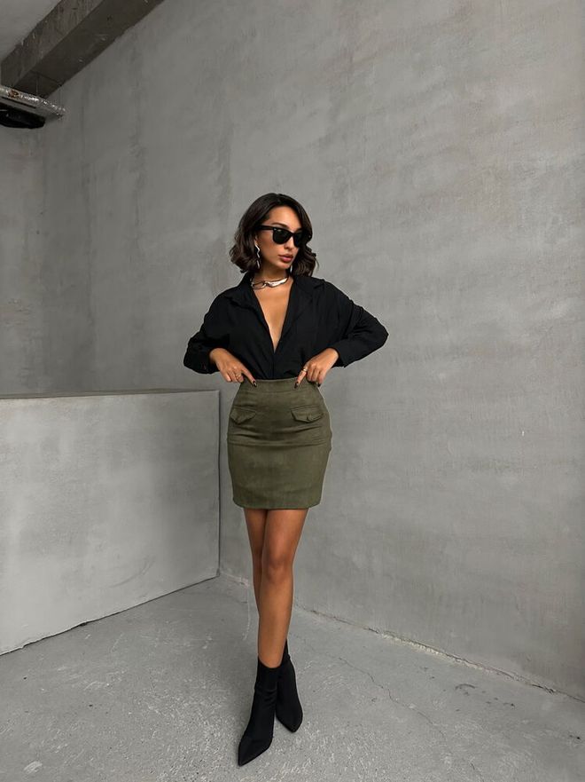 Topshow Пола С Джоб В Цвят Каки Дрехи на едро Велур