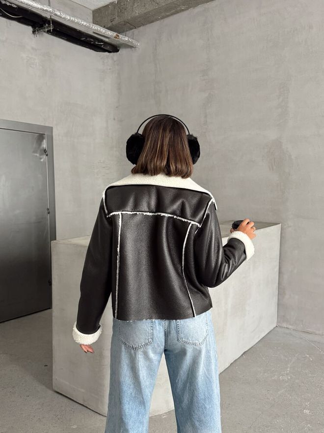 Topshow Black Cream Laminated Leather Zippered Coat Wholesale Clothing 4