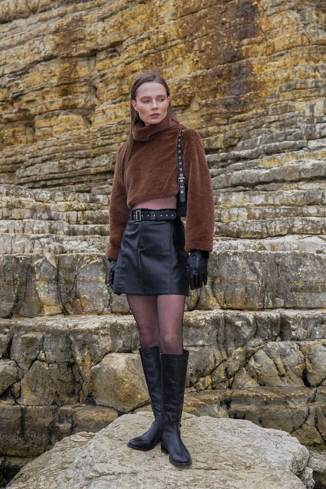 Topshow Siyah Deri Kemerli Etek Toptan Giyim Gündelik