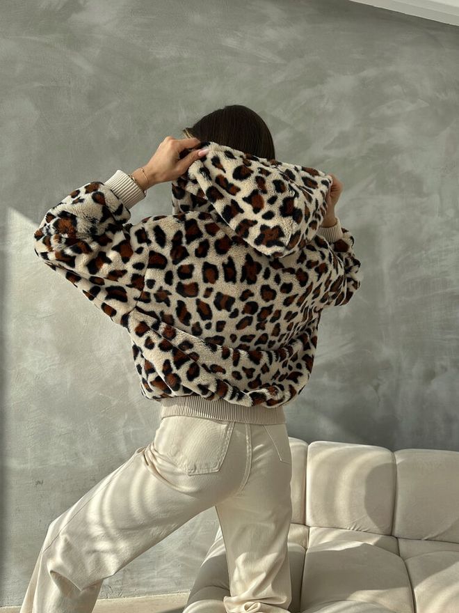 Topshow Leopard Look Plush Coat Light Stone Wholesale Clothing 4
