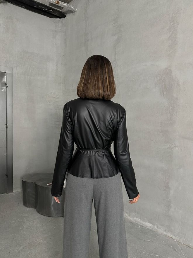 Topshow Tanka Usnjena Jakna S Črno Zadrgo Oblačila na debelo 4