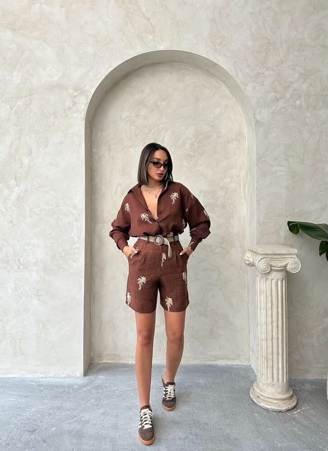 Topshow Бродирани Ленени Шорти Кафяви Дрехи на едро Рожден ден