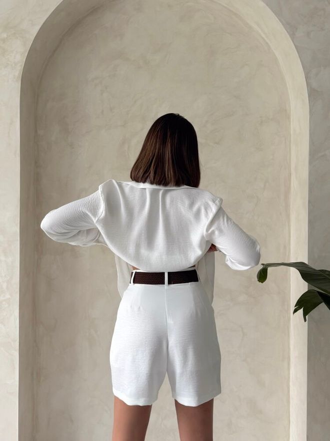 Topshow Крем Д 2686 Шортс Са Каишем Велепродаја одеће Елегантан