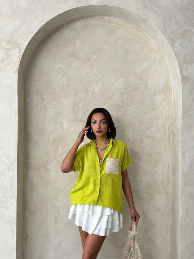 Topshow Veleprodajna Majica Iz Arašidovega Zelenega Platna S Surovim Žepnim Aplikacijami Oblačila na debelo Perilo