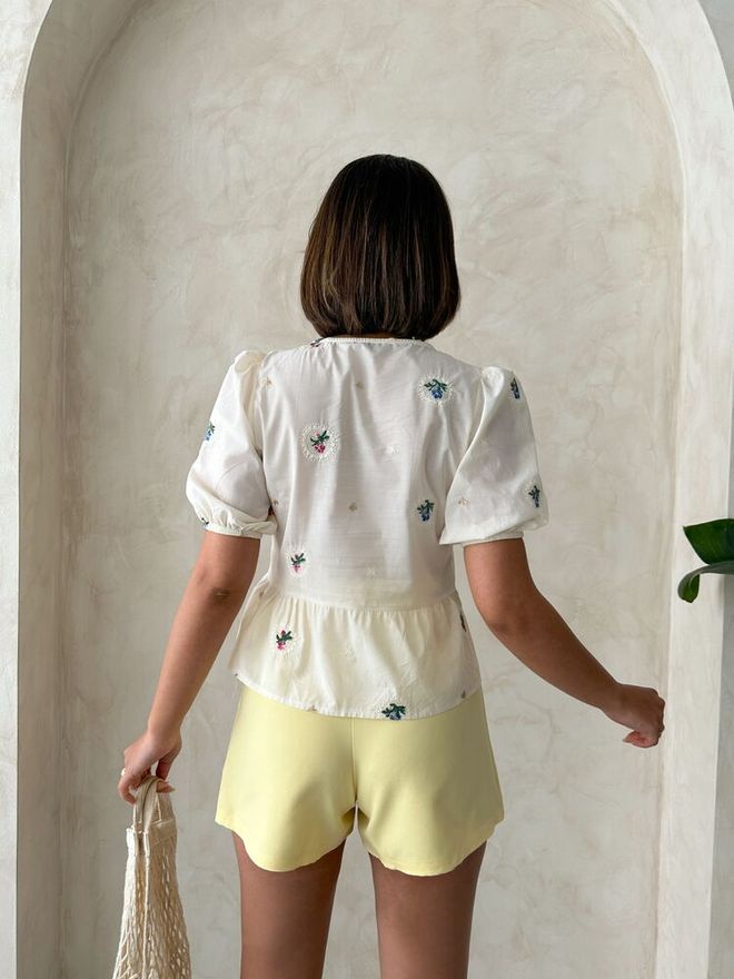 Topshow Belt Detailed Shorts Yellow Wholesale Clothing 4