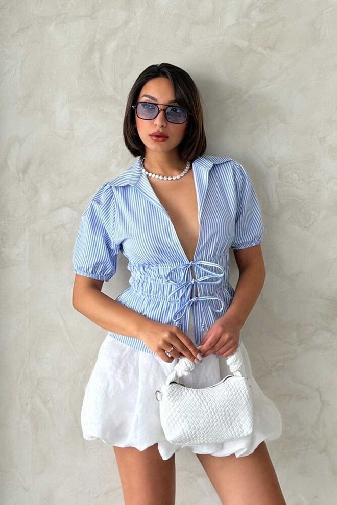 Topshow Chemise Rayée À Nouer Sur Le Devant D2812 Bleu Vêtements en gros Décontracté