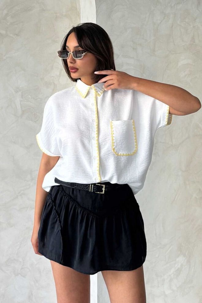 Topshow Besticktes Leinenhemd Mit Hirtenmotiv Cremegelb Großhandelskleidung Lässig