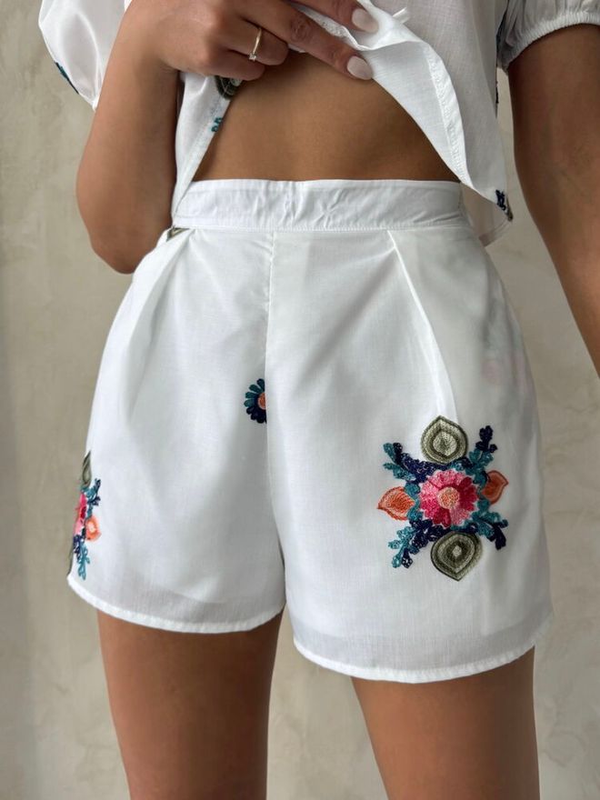 Topshow Embroidered Voile Shorts Cream Wholesale Clothing Summer