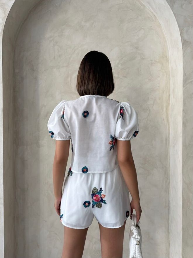 Topshow Embroidered Voile Shorts Cream Wholesale Clothing Elegant