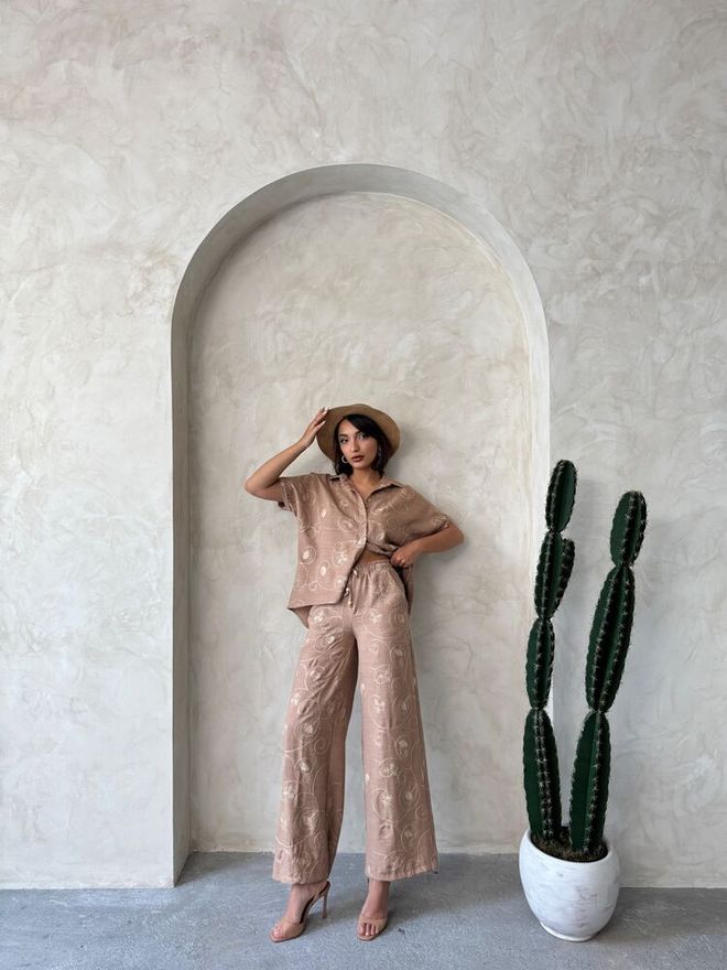 Topshow Embroidered Pants Light Brown Dsn2 Wholesale Clothing Birthday