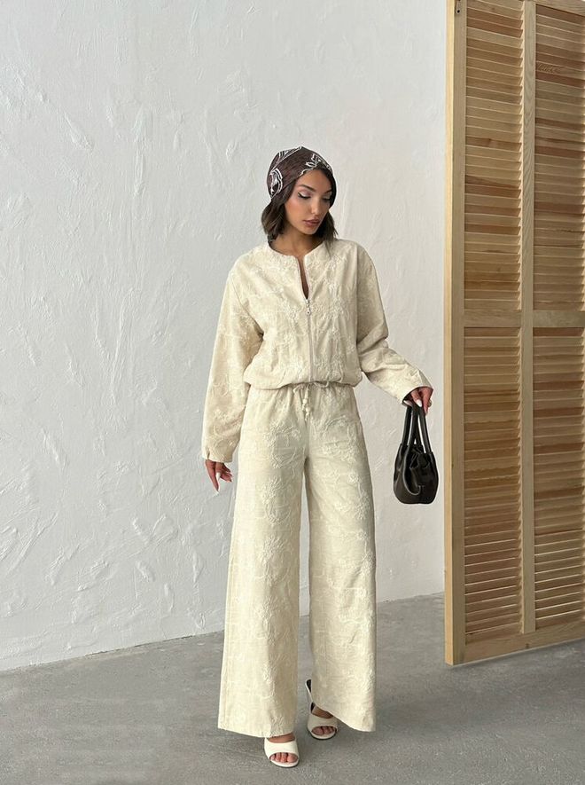 Topshow Beige Stylish Casual Business And Party Jacket Wholesale Clothing Lounge