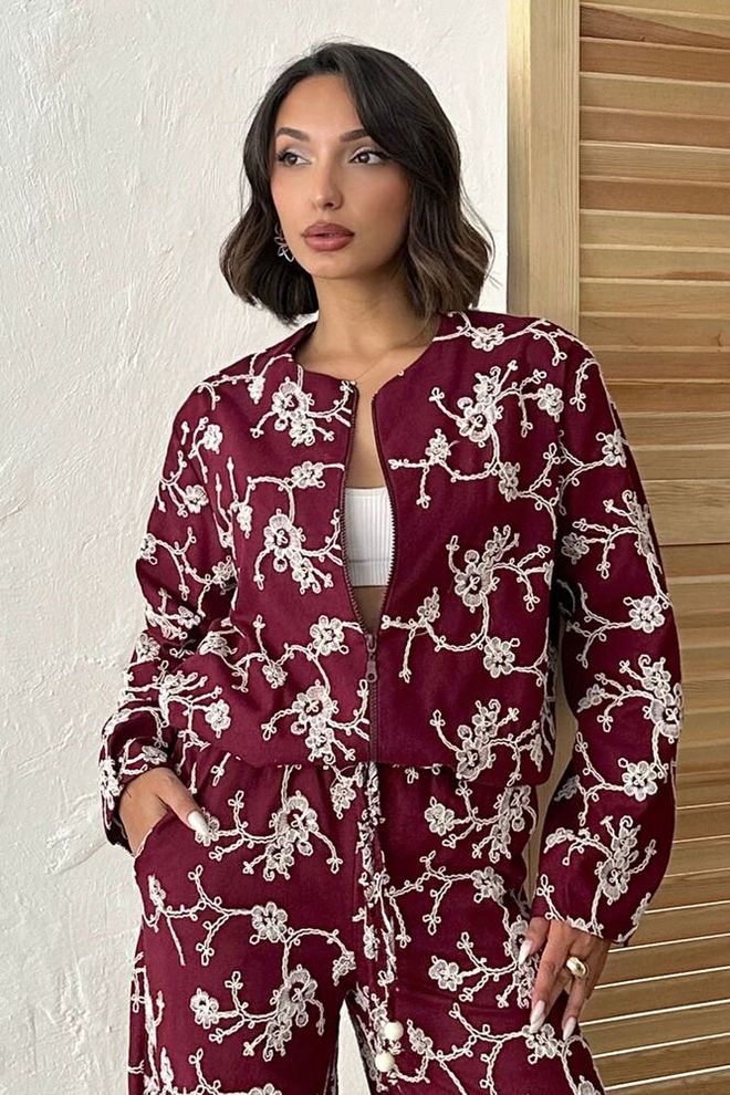 Topshow Chaqueta Casual Elegante De Manga Larga Burdeos Ropa al por mayor Modesto