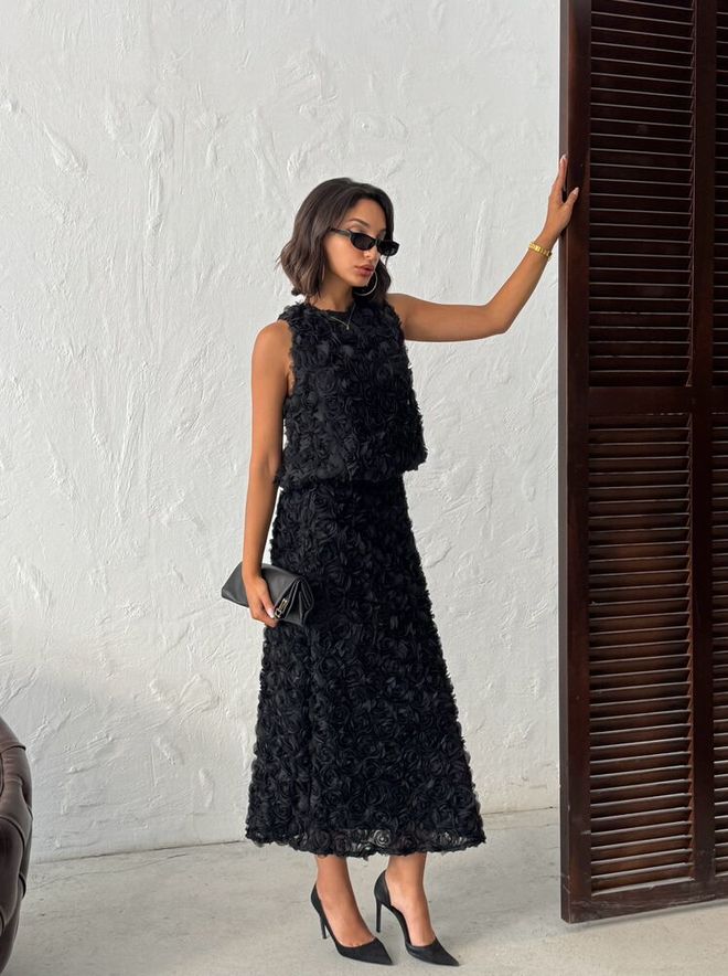 Topshow Black Elegant Flared Midi Skirt High Waist Wholesale Clothing 1