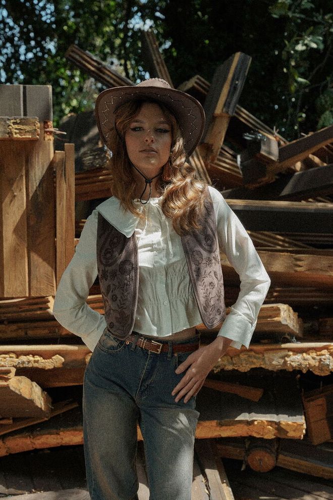 Topshow Καφέ Φλοράλ Western Casual Αμάνικο Μπλουζάκι Χονδρικό εμπόριο ενδυμάτων Σαλόνι