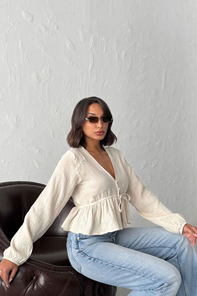 Topshow Beige Boho Slim Fit V Neck Blouse Wholesale Clothing Casual